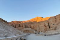 Bezaubernde Morgenstimmung im Tal der Könige und wir sind ganz allein