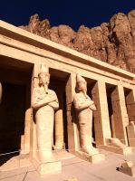 Am Tempel der Hatschepsut
