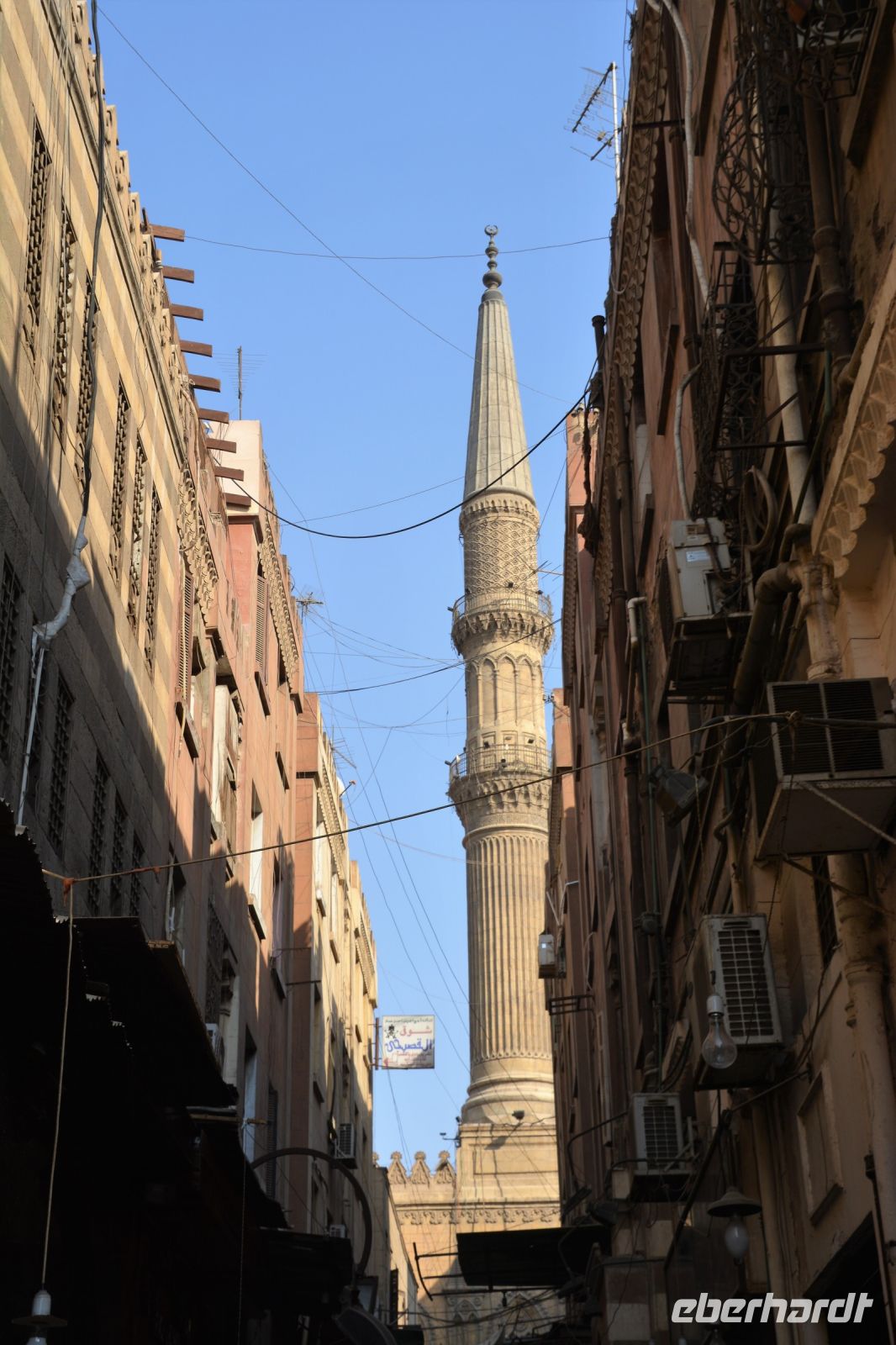 Durchblick zum Minarett