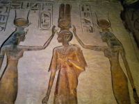 Im Tempel der Nefertari