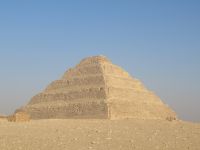 Stufenpyramide  Djoser in Sakkara - die älteste Pyramide der Welt