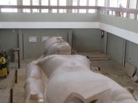 Die Kolossal-Statue von Ramses II., Memphis