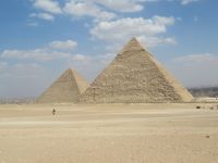 Die Pyramiden von der Aussichtsplattform