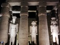 Wir werden hier auch noch in 100 Jahren stehen...