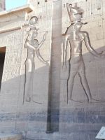 Philae Tempel - die Fresken am Hauptportal