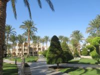 Gartenanlagen auf dem Weg zu Strand