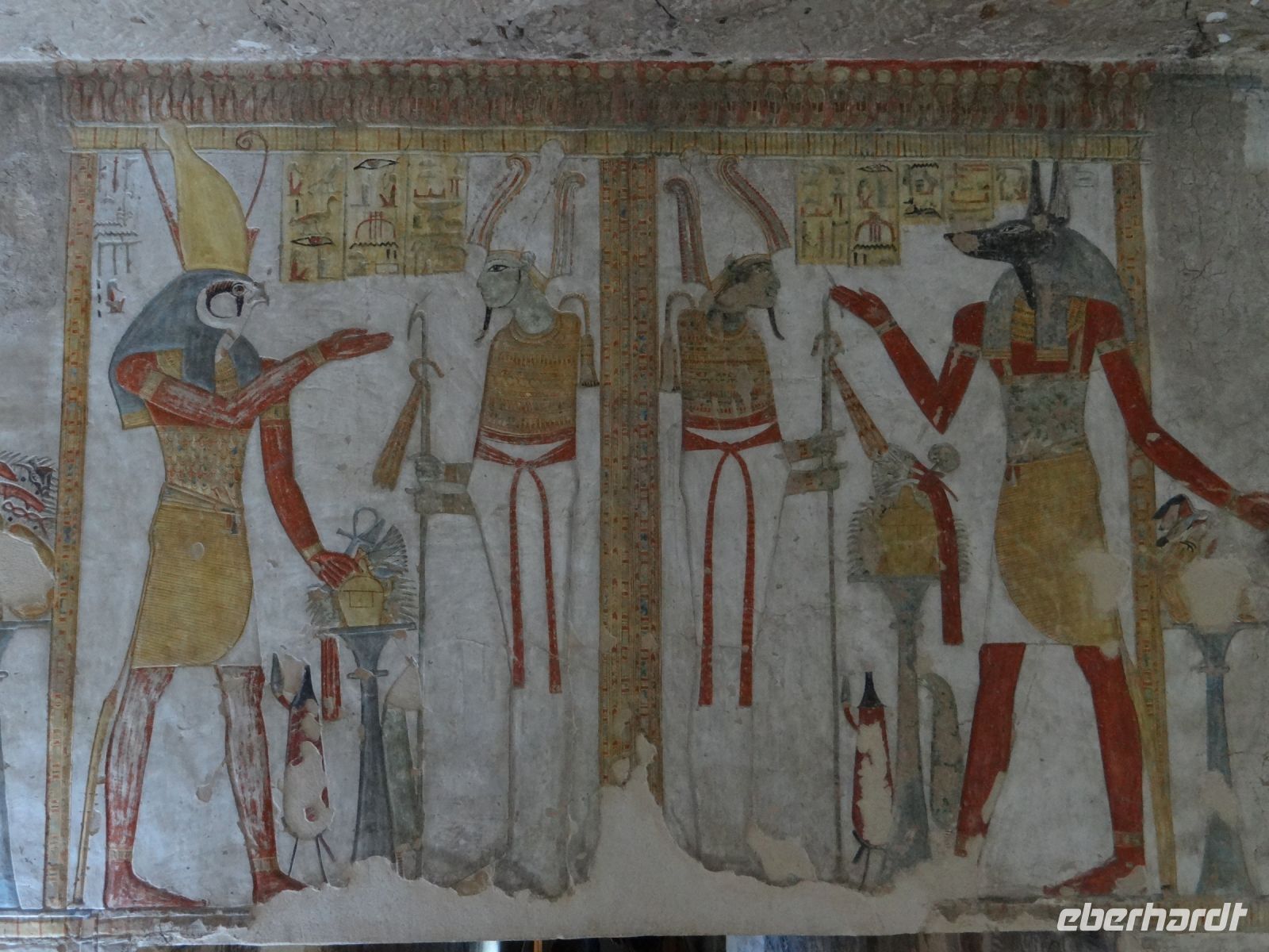 Theben, Tal der Könige, die Grabstätten von Tausert und Setnakht, Horus und Anubis