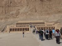 Theben, Hatschepsut-Tempel, die Terrassenanlage ist einmalig.