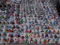 In Assuan und Umgebung leben viele Nubier, die anlässlich des Staudamms umgesiedelt worden sind. Das spiegelt sich in den Andenken wieder.