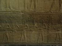 Assuan, das Isis-Heiligtum, 370 v. Chr. gebaut, fällt in die Römerzeit.