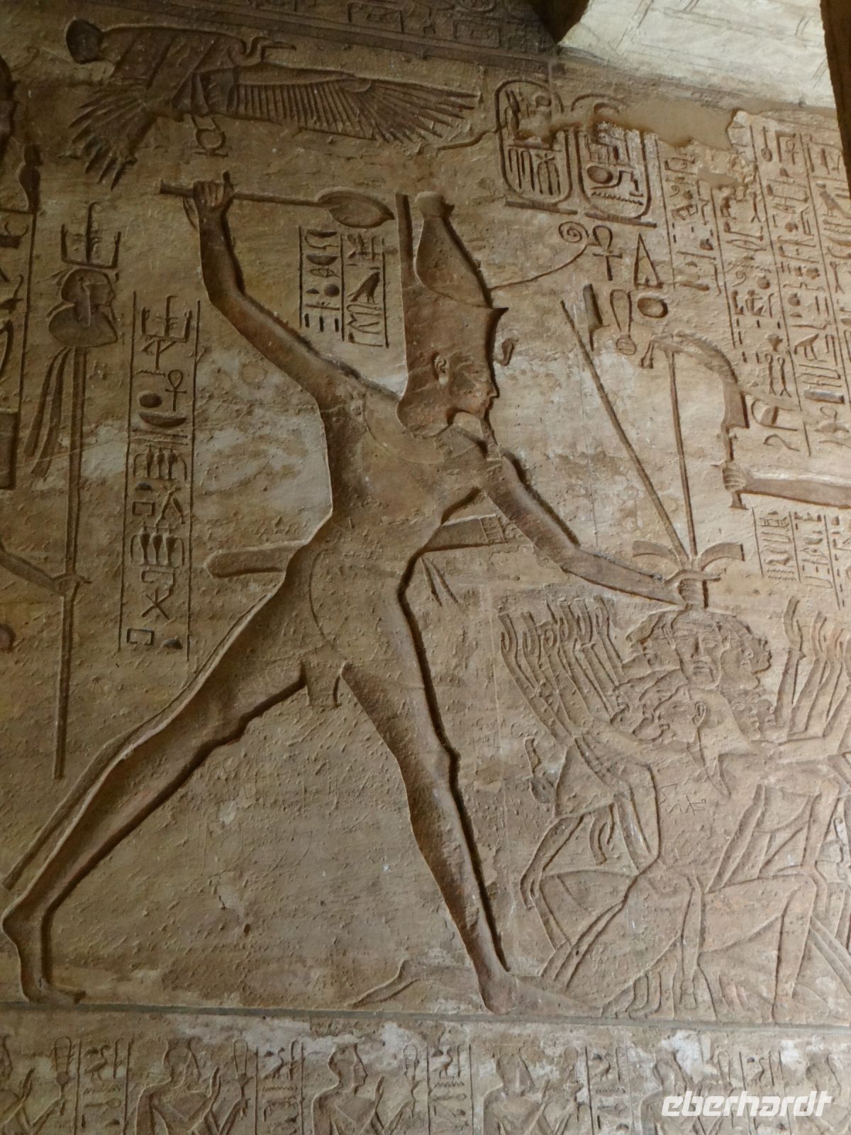 Abu Simbel, Tempel Ramses II., Pharao schlägt seine Feinde in der Schlacht von Kadesch.