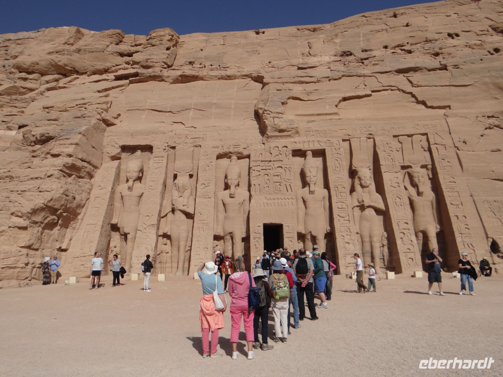 Abu Simbel, Hathor-Tempel mit Figuren von Rames und seiner Lieblingsfrau Nefertari