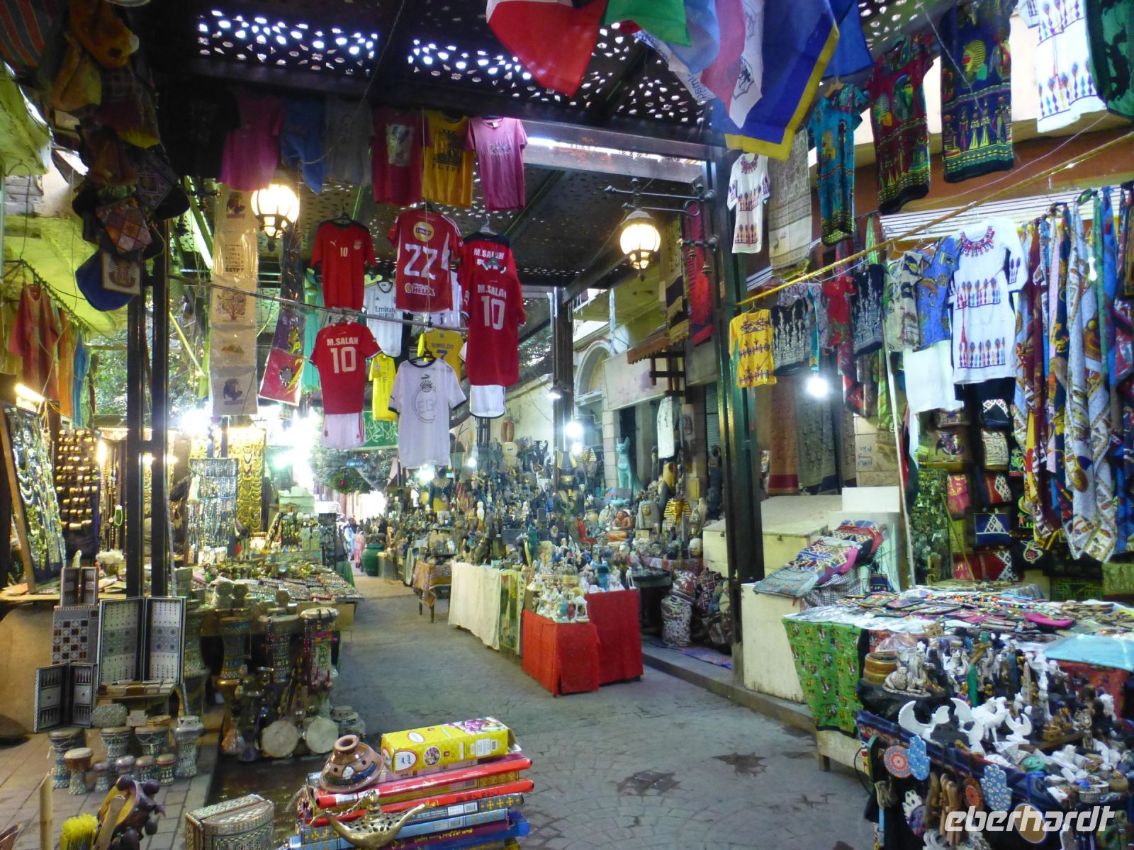 Luxor, noch ein letzter Gang in den Basar. Wir könnten ja noch was vergessen haben.