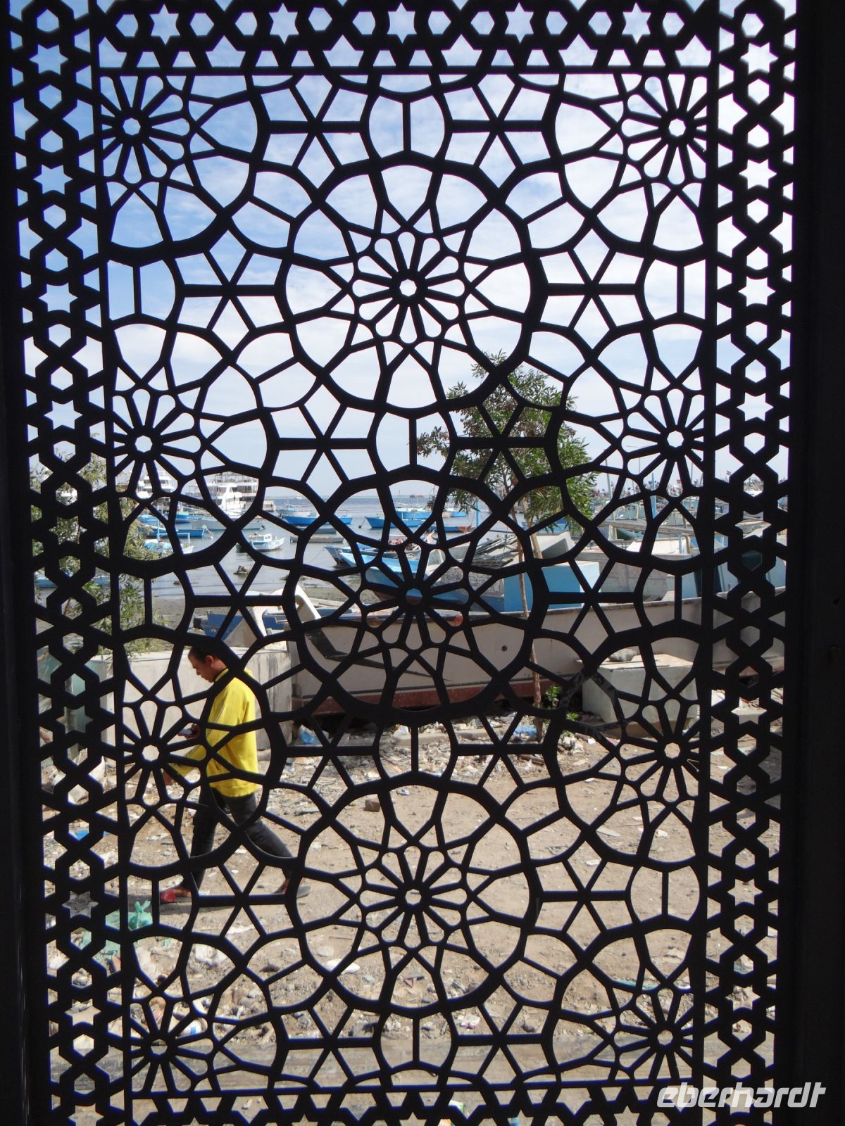 Hurgadha, ein Durchblick auf einen weniger schönen Ausblick