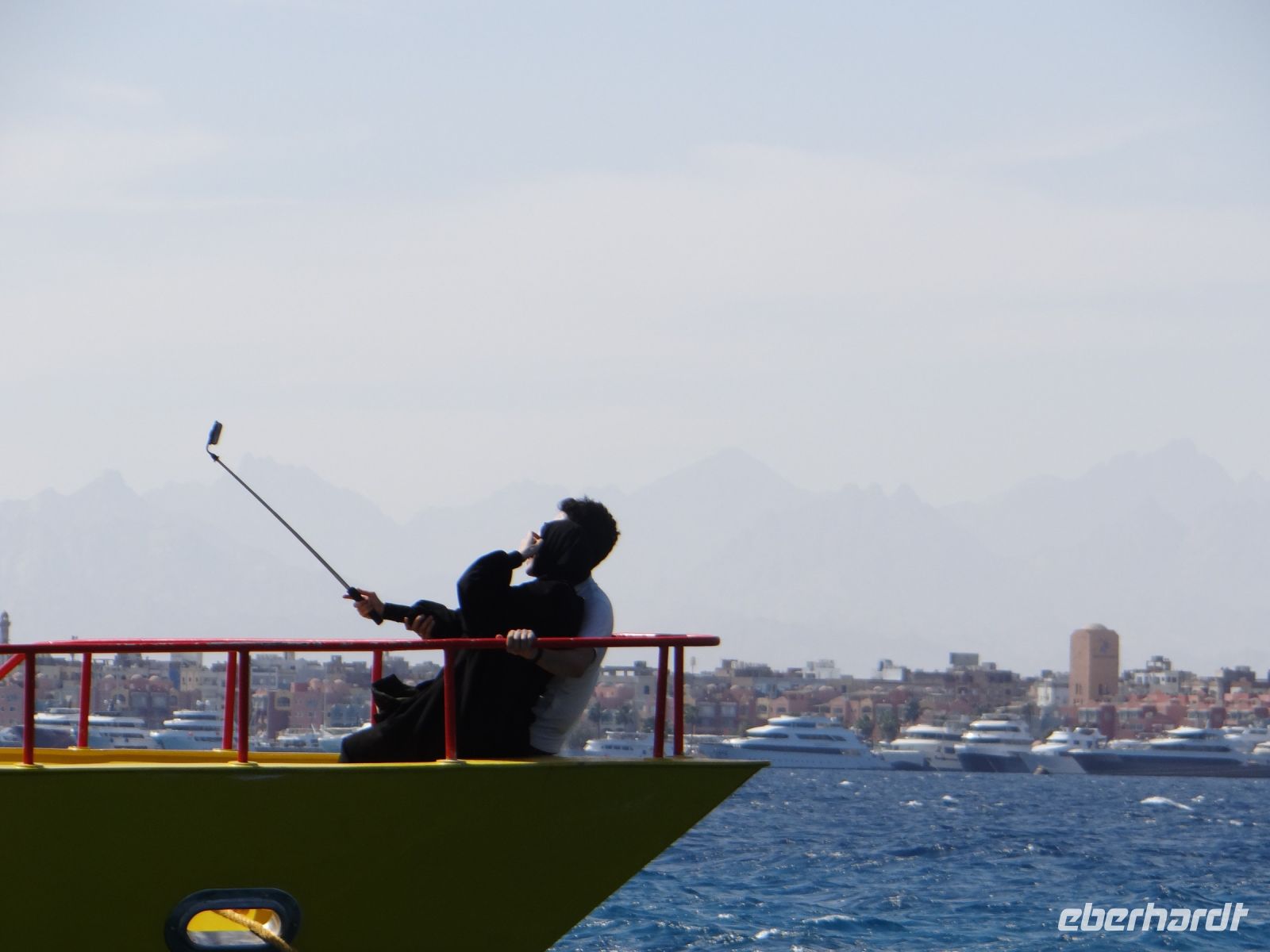 Hurgadha, die Nachbarn von gegenüber gehen auch nicht ins Wasser.