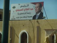 Hurgadha, Asisi macht überall für sich Werbung.