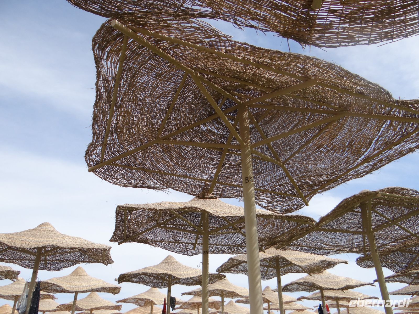 Hurgadha, ein letzter Blick in den blauen Himmel, bevor über uns der graue Himmel wieder zusammenschlägt.