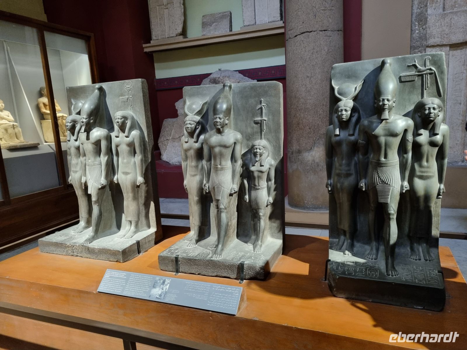 Kairo - Ägyptisches Nationalmuseum (Triade von König Menkaure, der Göttin Hathor und)