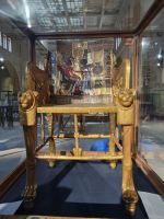 Kairo - Ägyptisches Nationalmuseum (Thronsessel - Grabbeigabe aus dem Grab des Tutanchamuns)