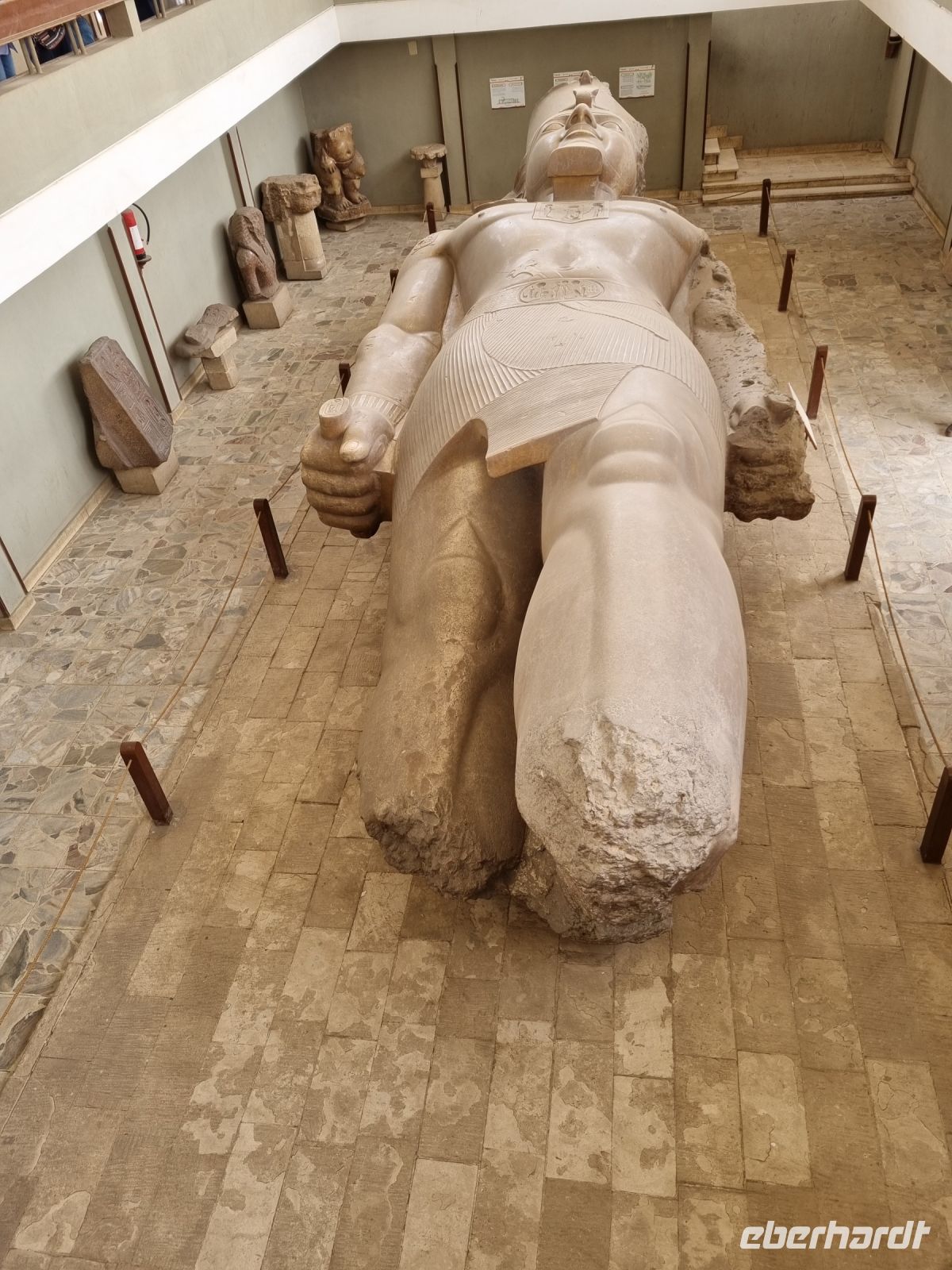 Memphis - Granitkoloss von Ramses II. im Museum 