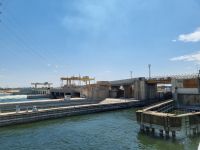 Fahrt auf dem Nil von Edfu nach Luxor... - Esna-Schleuse