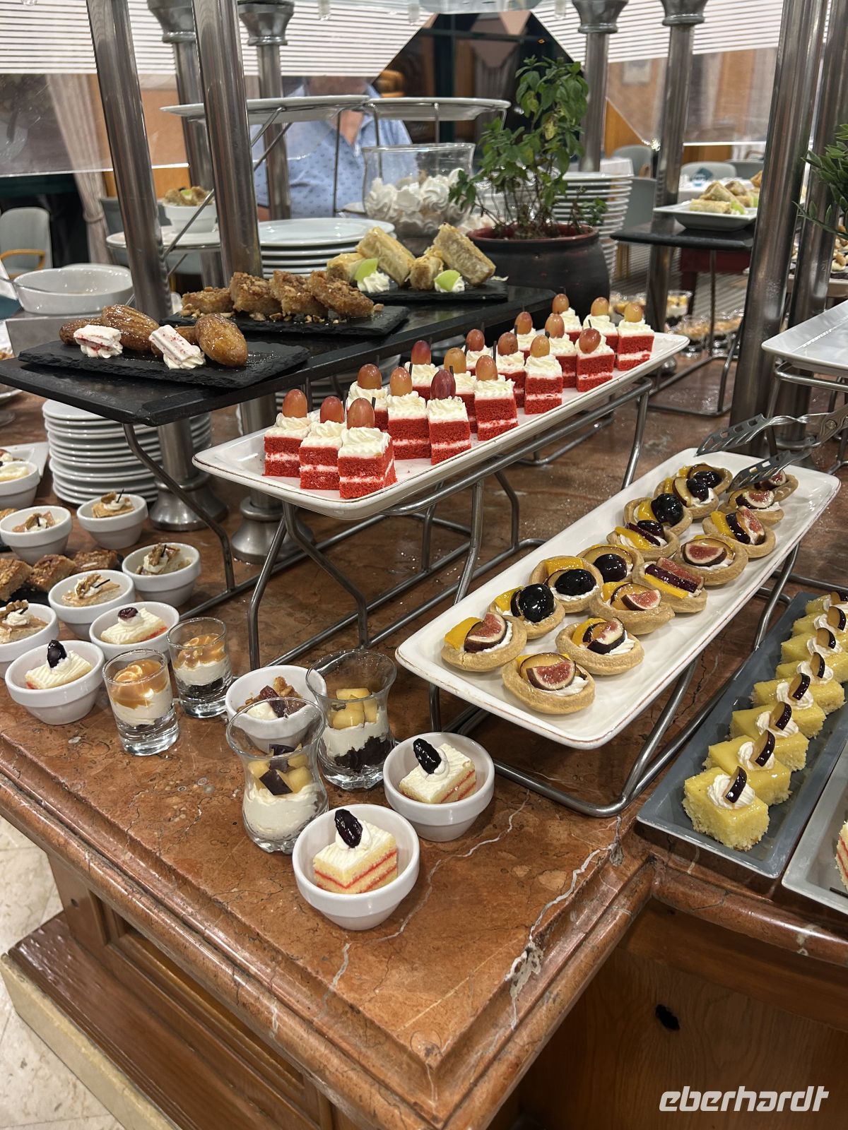 Teil des Desserts im Hotel 