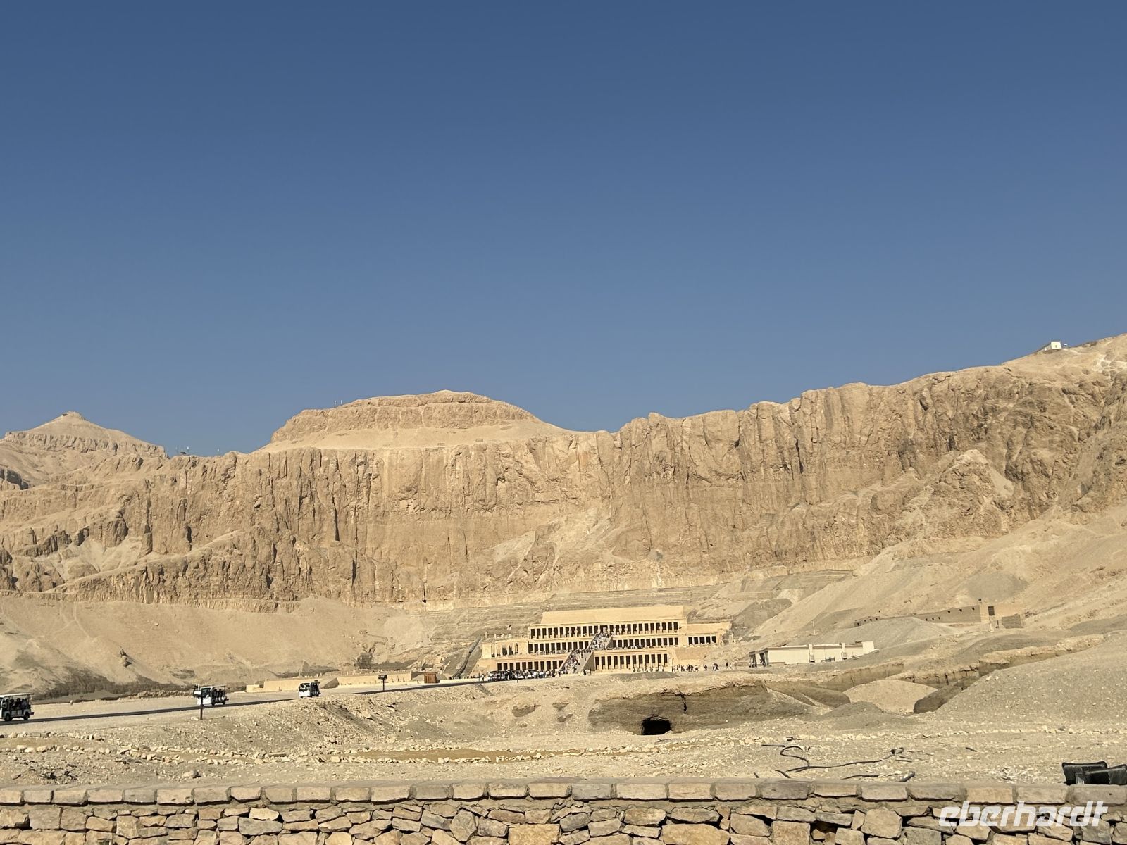 Der Tempel von Weitem