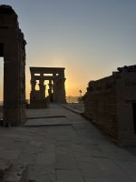 Sonnenaufgang am Tempel Isis
