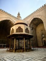 Innenhof der Sultan Hassan Moschee