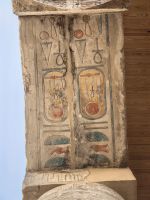 Die originalen Farben sind in Karnak erhalten