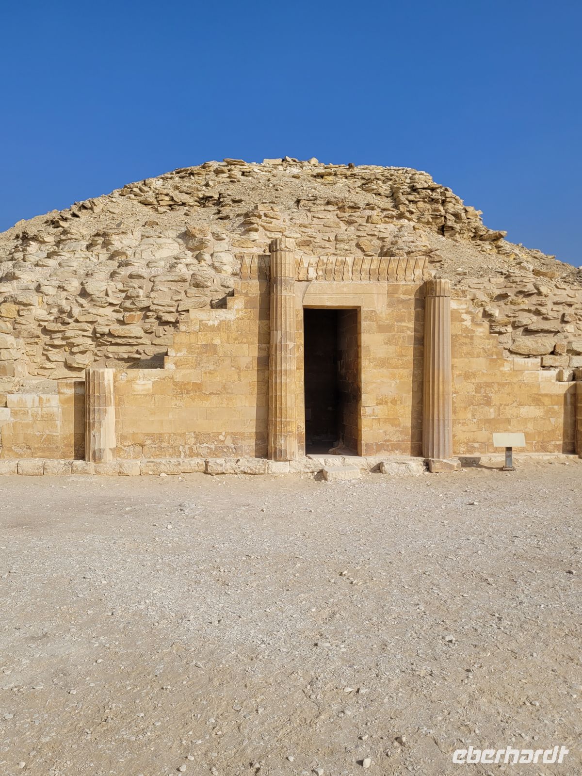 023 - Sakarra - an der Stufenpyramide