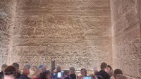 Im Edfu-Tempel - Reliefs &ndash; &copy; Anette Rietz (Eberhardt TRAVEL)