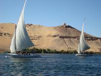 mit dem Boot gehts zur Kitchener Insel