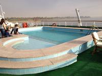 Swimming Pool der MS Mirage