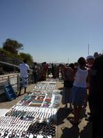 Händler vor dem Tempel