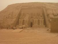 Abu Simbel im Sandsturm