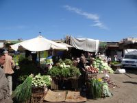 Hurgadha, hier bieten die Frauen aus der Umgebung ihr Gartengemüse an.