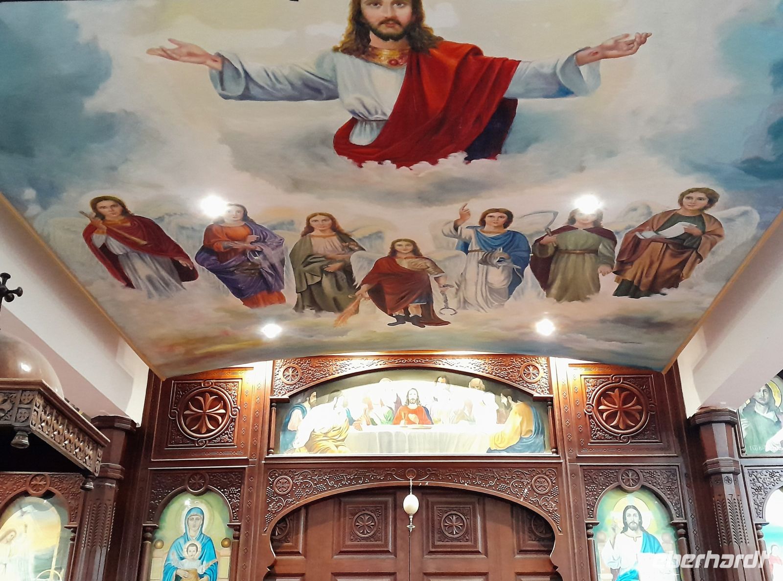 in der alten Kirche