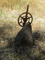 Grabstein eines Fahrradmonteurs? &ndash; &copy; Jürgen Schmeißer (Eberhardt TRAVEL)