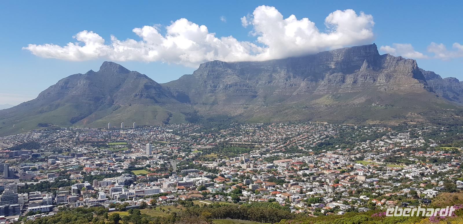 Stadtrundfahrt in Kapstadt - Blick auf den Tafelberg