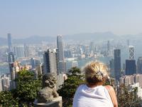 Aussichtspunkt Victoria Peak mit atemberaubenden Blick über die Skyline der Stadt Hongkong