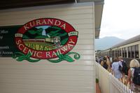 Mit dem historischen Eisenbahn in Kuranda durch den Regenwald wieder zurück nach Cairns