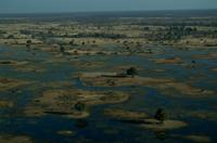Flug über das Okavango Delta