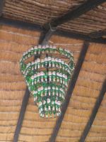 Fahrt nach Nata - Pause in der Planet Baobab Lodge - Lampe aus Bierflaschen