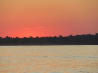 Vic Falls - Bootsfahrt auf dem Sambesi  - Sonnenuntergang
