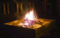 143 Am Abend ein Lagerfeuer...