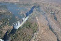 Regenbogen über den Vic Falls