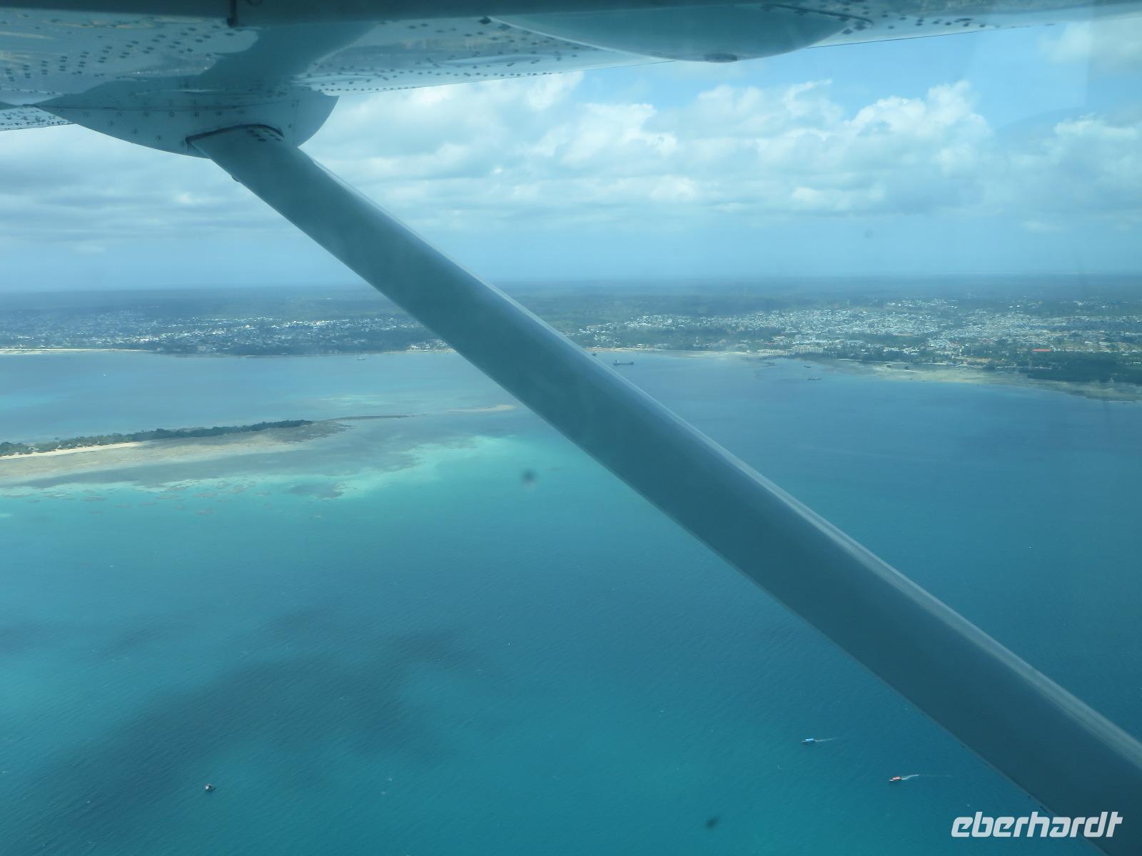 Landeanflug auf Sansibar