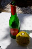 Sekt aus der Maguni Frucht (wilde Orange)