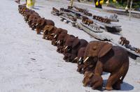 Unterwegs nach Rundu - Kawango-Holzschnitzer am Straßenrand